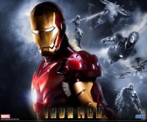 Puzzle Iron Man έχει μια πολύ ισχυρή πανοπλία που του επιτρέπει να πετάξει, δίνει μια υπεράνθρωπη δύναμη και ειδικά όπλα διαθέσιμα